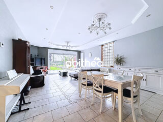  Maison à vendre 8 pièces 198 m²