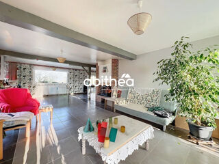  Maison  vendre 9 pices 225 m