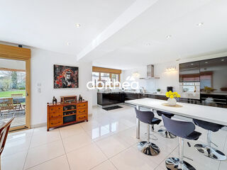  Maison � vendre 9 pi�ces 200 m�