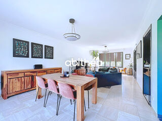  Maison � vendre 9 pi�ces 220 m�