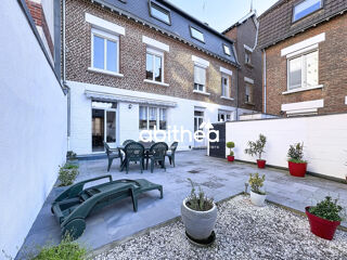  Maison à vendre 8 pièces 318 m²