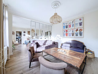  Maison � vendre 9 pi�ces 327 m�