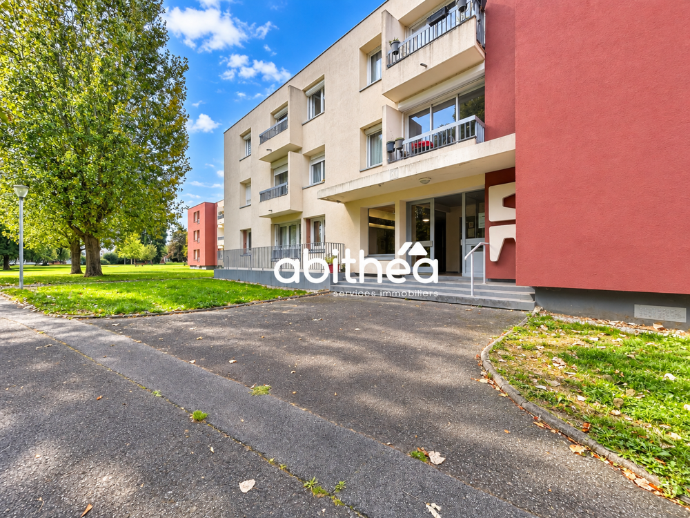 APPARTEMENT DE TYPE F2 - TOP SECTEUR