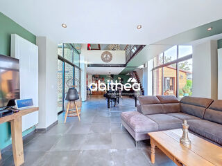  Maison � vendre 9 pi�ces 270 m�