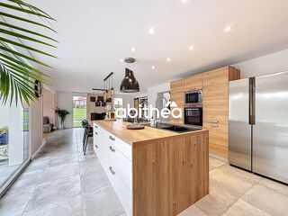  Maison à vendre 8 pièces 181 m²