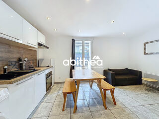  Appartement à louer 2 pièces 33 m²