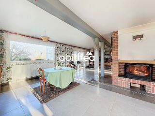  Maison  vendre 9 pices 225 m