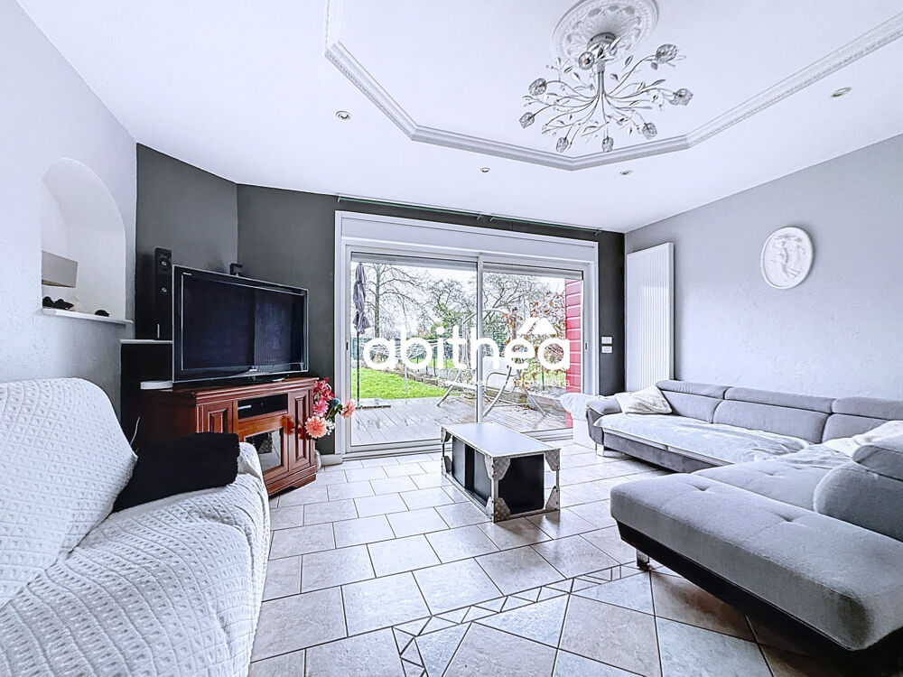 REF JGRLD025 - MAISON GRAND VOLUME - CONSTRUCTION BRIQUES - 6/7 CHAMBRES - 1 SALLE DE BAIN - 1 SALLE D'EAU -