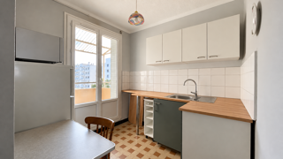 Vente Appartement T3 traversant de 55 m2 / Étage élevé, balcon et cave / Lyon 7? Lyon 7