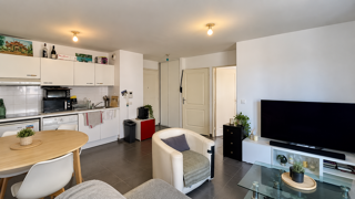 Vente Appartement T2 de 40 m2 avec terrasse et garage   Idéal investissement / pied-a-terre / premier achat. Villeurbanne
