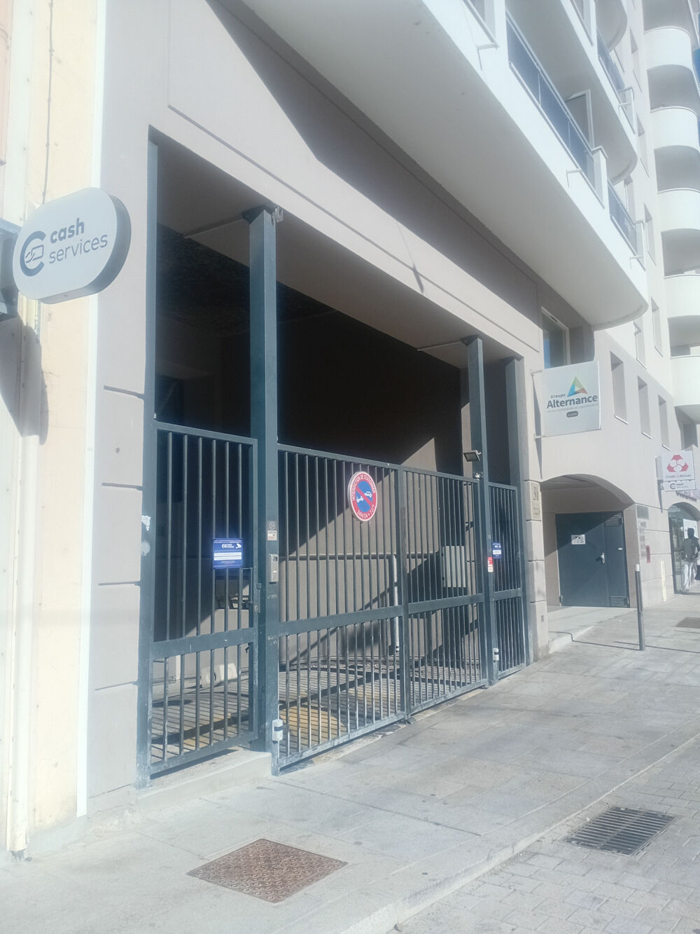 Vente Parking/Garage OFFRE EXCEPTIONNELLE - PARKING DANS RESIDENCE SECURISEE Villeurbanne