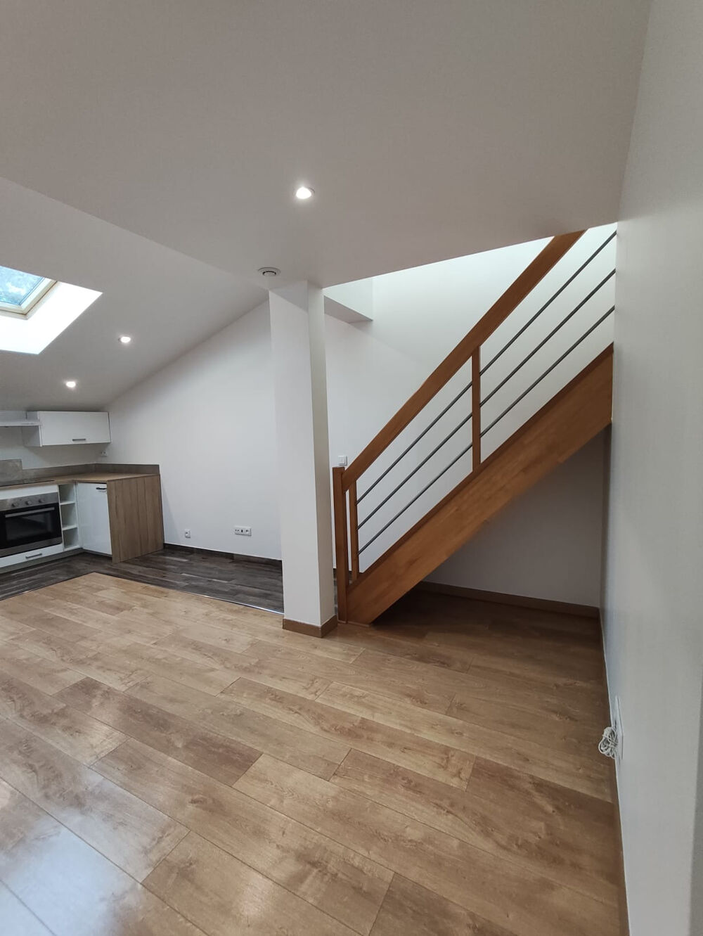 Vente Appartement DUPLEX 3 PIÈCES CONTEMPORAIN Corbeil essonnes