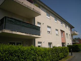  Appartement à louer 3 pièces 65 m²