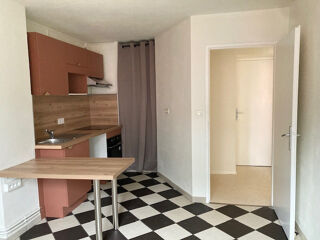  Appartement à louer 2 pièces 35 m²