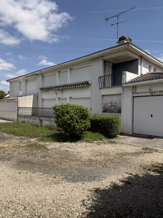  Propriété/château à vendre 6 pièces 310 m²