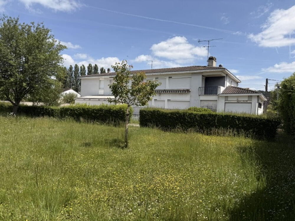 Maison 6 pièces 310 m² à Longueville