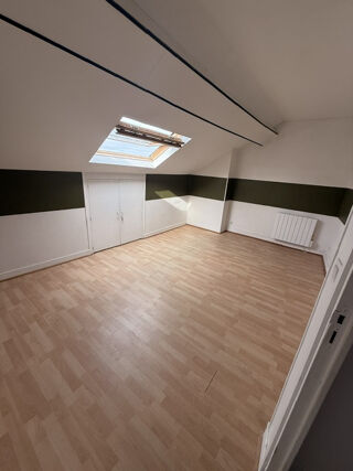  Appartement à louer 2 pièces 50 m²