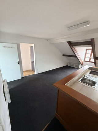  Appartement à louer 2 pièces 50 m²