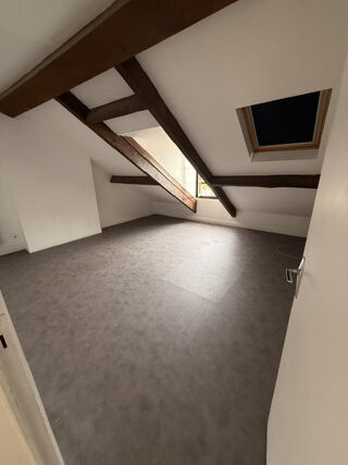  Appartement à louer 2 pièces 50 m²