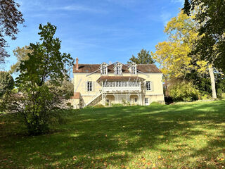  Proprit/chteau  vendre 11 pices 270 m