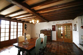 Maison  vendre 9 pices 209 m