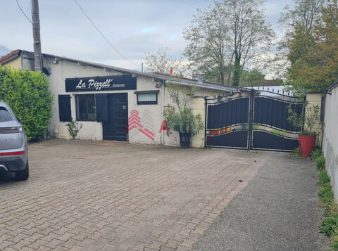 Fond de commerce Restaurant/Pizzeria environ 100 m2 avec Terrasse et parking privatif limite Mions. 130000 69780 Mions