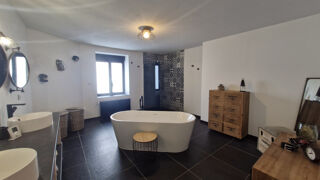  Maison � vendre 5 pi�ces 212 m�