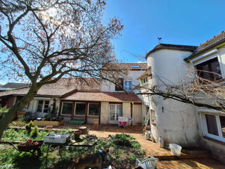  Maison � vendre 9 pi�ces 210 m�