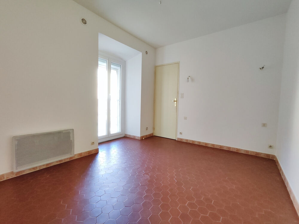 Location Appartement T2 idéalement situé centre-ville Bedarrides