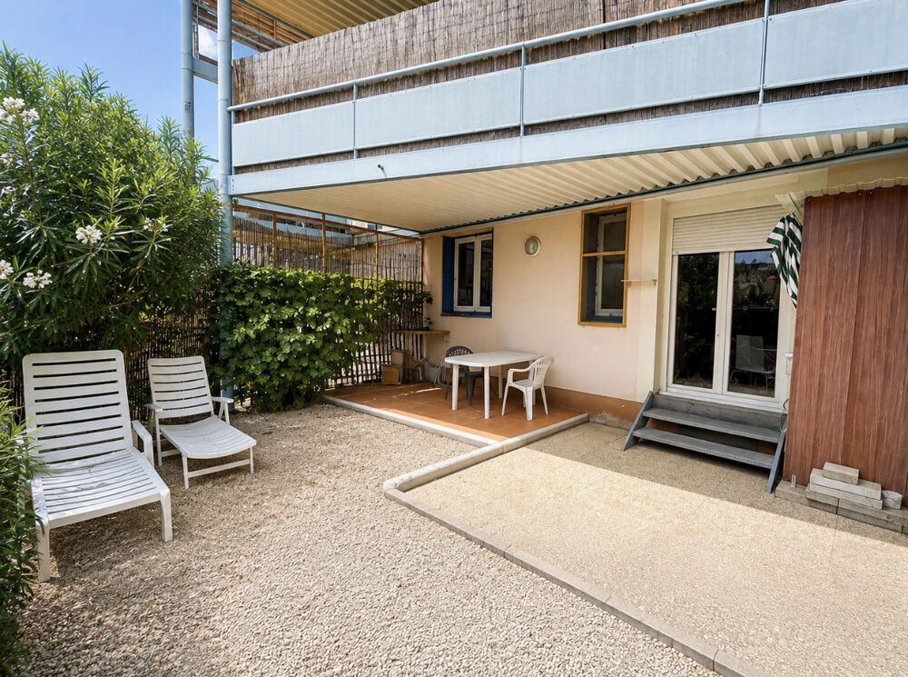 Studio T1 avec terrasse, place de parking et cave à Sorgues