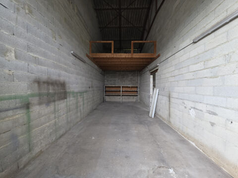 HANGAR A LOUER - BEDARRIDES 180 84370 Bedarrides