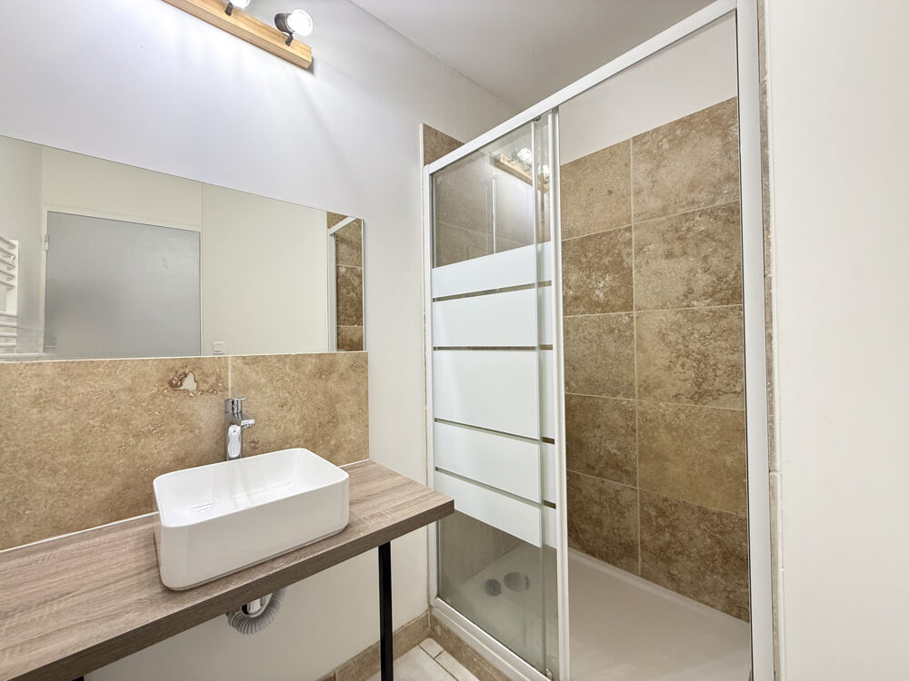 Location Appartement T3 MEUBLE AVEC BALCON AU CENTRE DU VILLAGE !!! Bedarrides