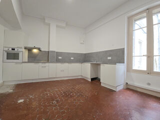  Appartement à louer 3 pièces 105 m²