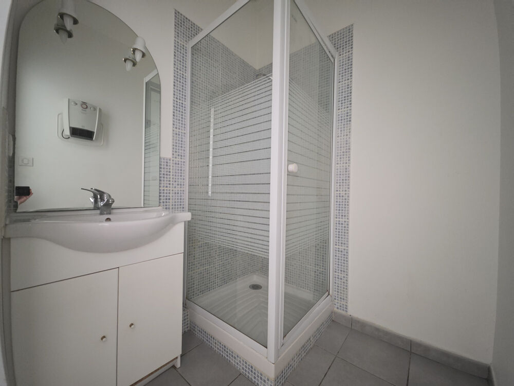 appartement de type 2 au 1er étage