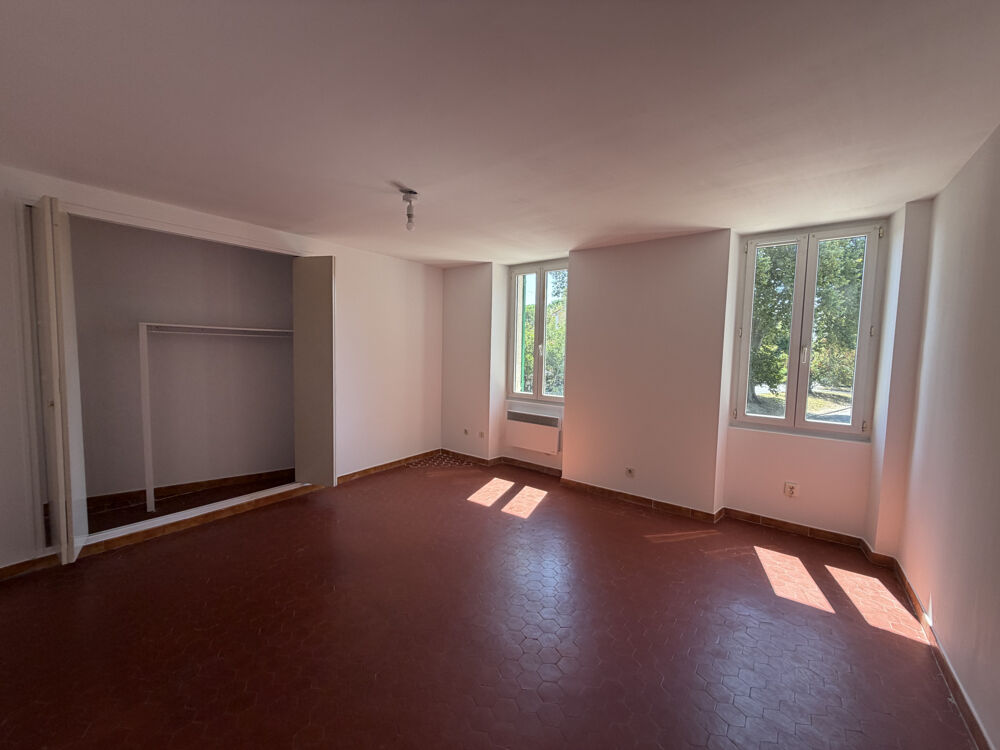 Maison T4 de 121 m2 avec cour et garage