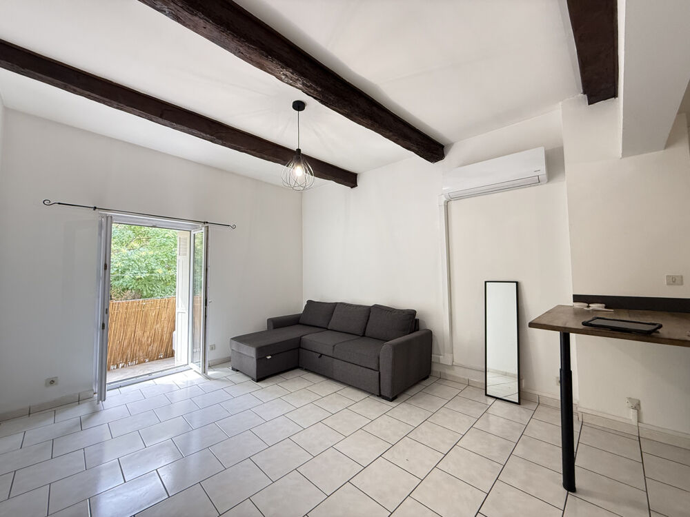 T3 MEUBLE AVEC BALCON AU CENTRE DU VILLAGE !!!