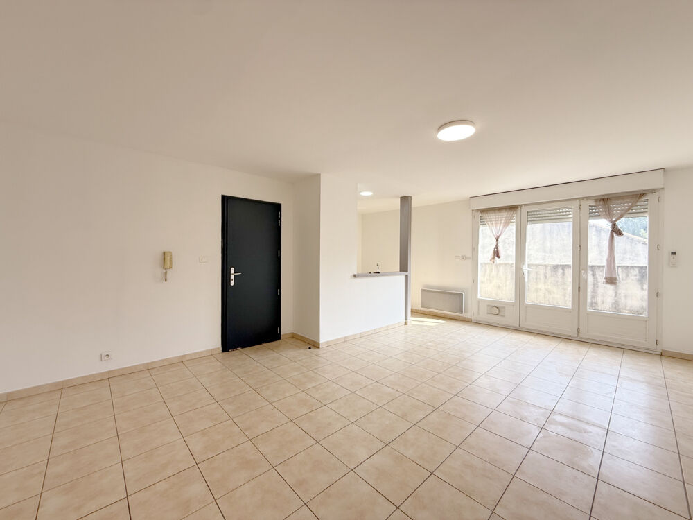 Location Appartement APPARTEMENT T2 AVEC TERRASSE ET EMPLACEMENT DE STATIONNEMENT Bedarrides
