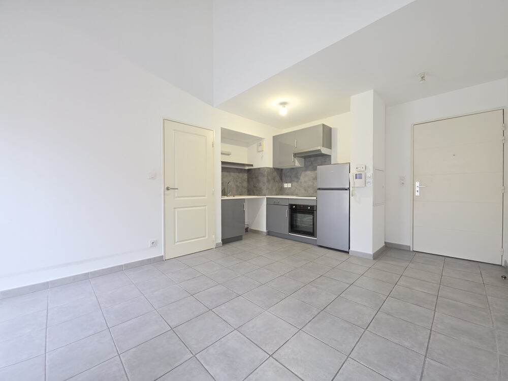 Location Appartement CHARMANT T2 RUE JOSEPH VERNET Avignon