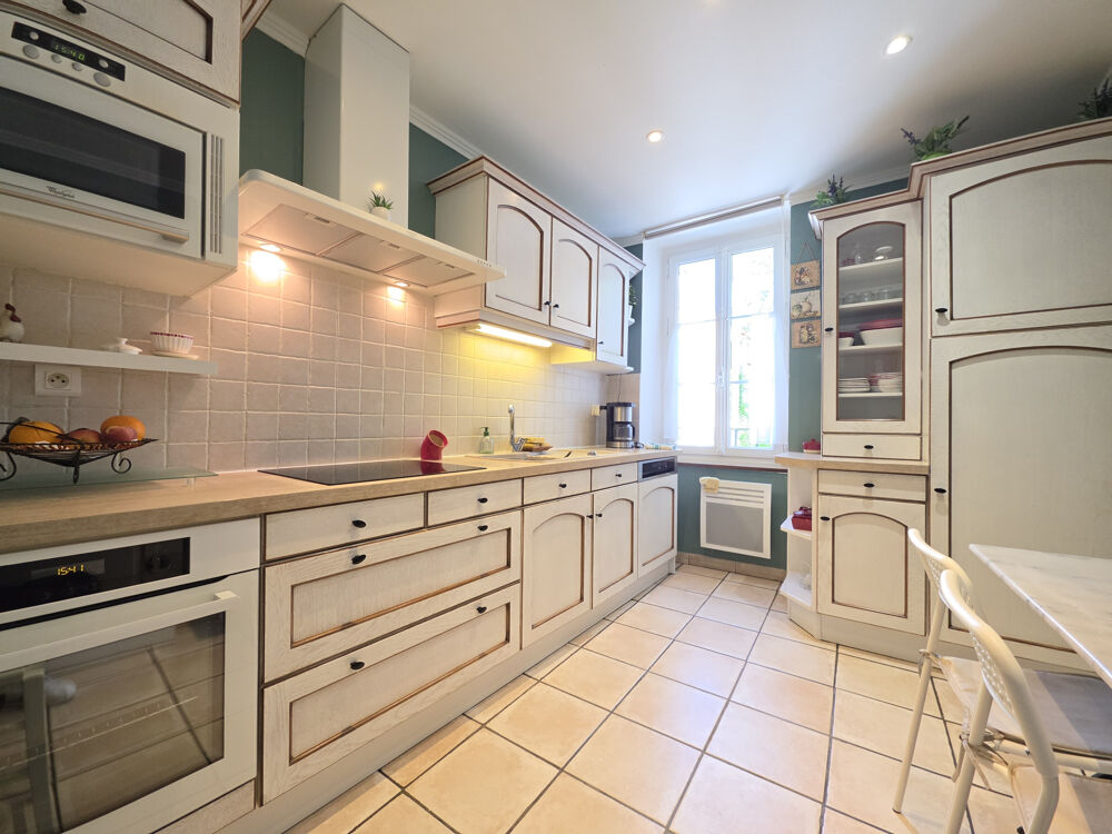 Location Appartement CHARMANT T3 CLIMATISE EN CENTRE-VILLE Bedarrides