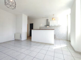  Appartement � louer 3 pi�ces 5 m�