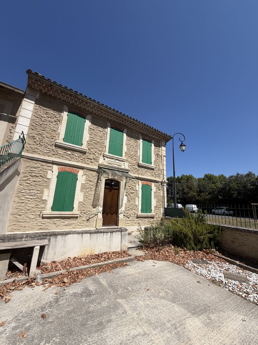 Maison T4 de 121 m2 avec cour et garage