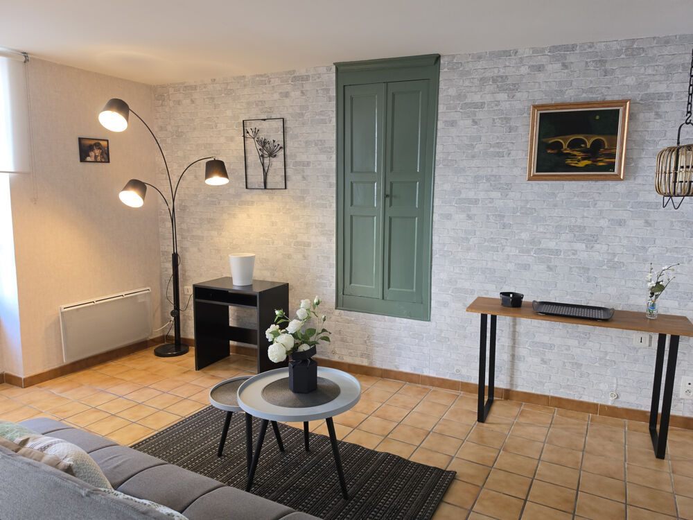 Location Appartement T2 MEUBLE RDC AVEC GARAGE ET COUR Bedarrides
