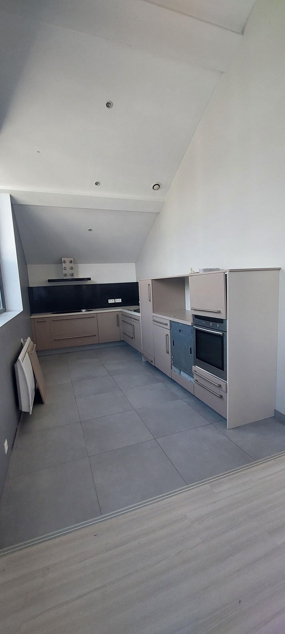 Appartement 6 pièces 94 m² · à Saint-Quentin · 94 m² · 150 000 €