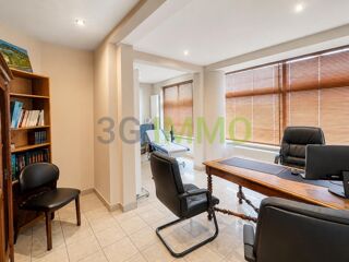 Appartement à vendre 7 pièces 160 m²