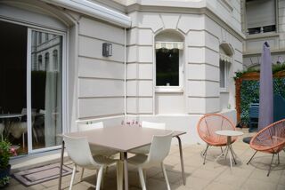  Appartement à vendre 8 pièces 240 m²