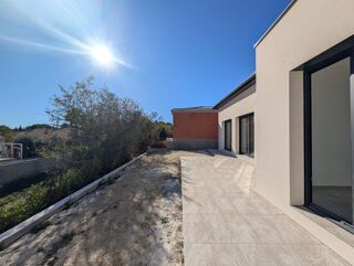  Maison 4 pi�ces 103 m� P�zenas