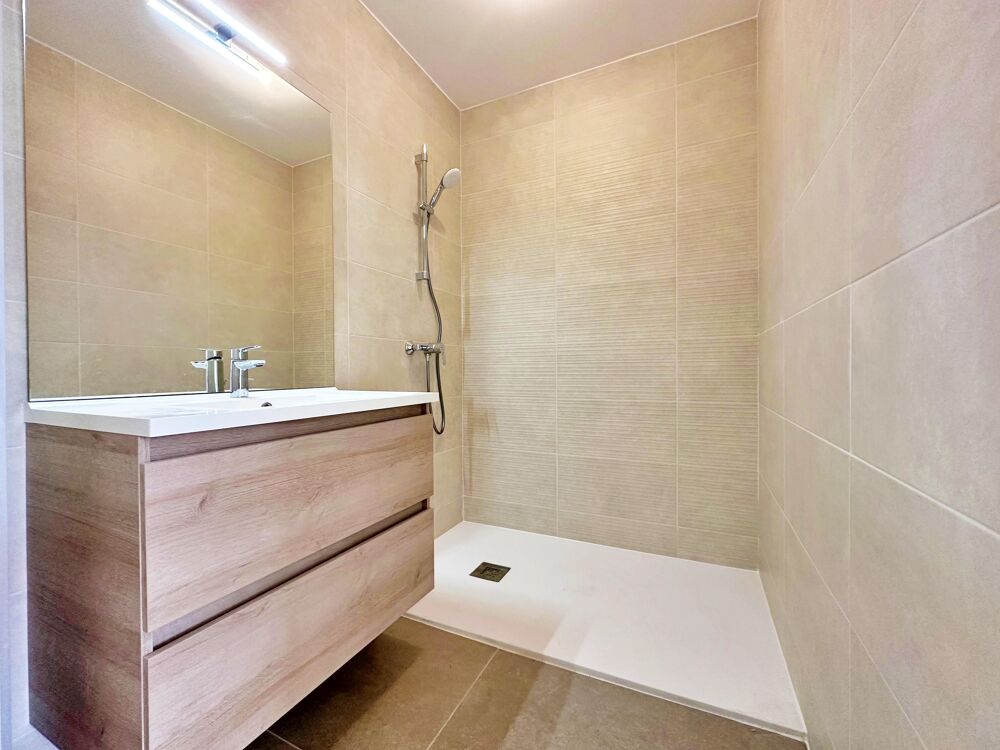 � vendre  Appartement Antibes (06600)