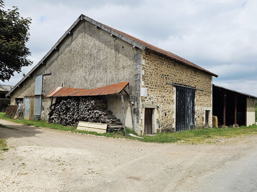 Vente Maison Corps de ferme 7 pièces Saint-saud-lacoussière