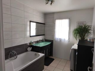  Maison  vendre 4 pices 