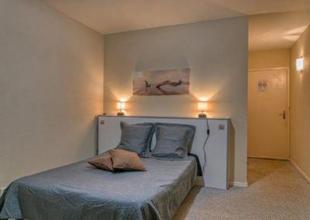 à vendre  Propriété/château Le Dourn (81340)